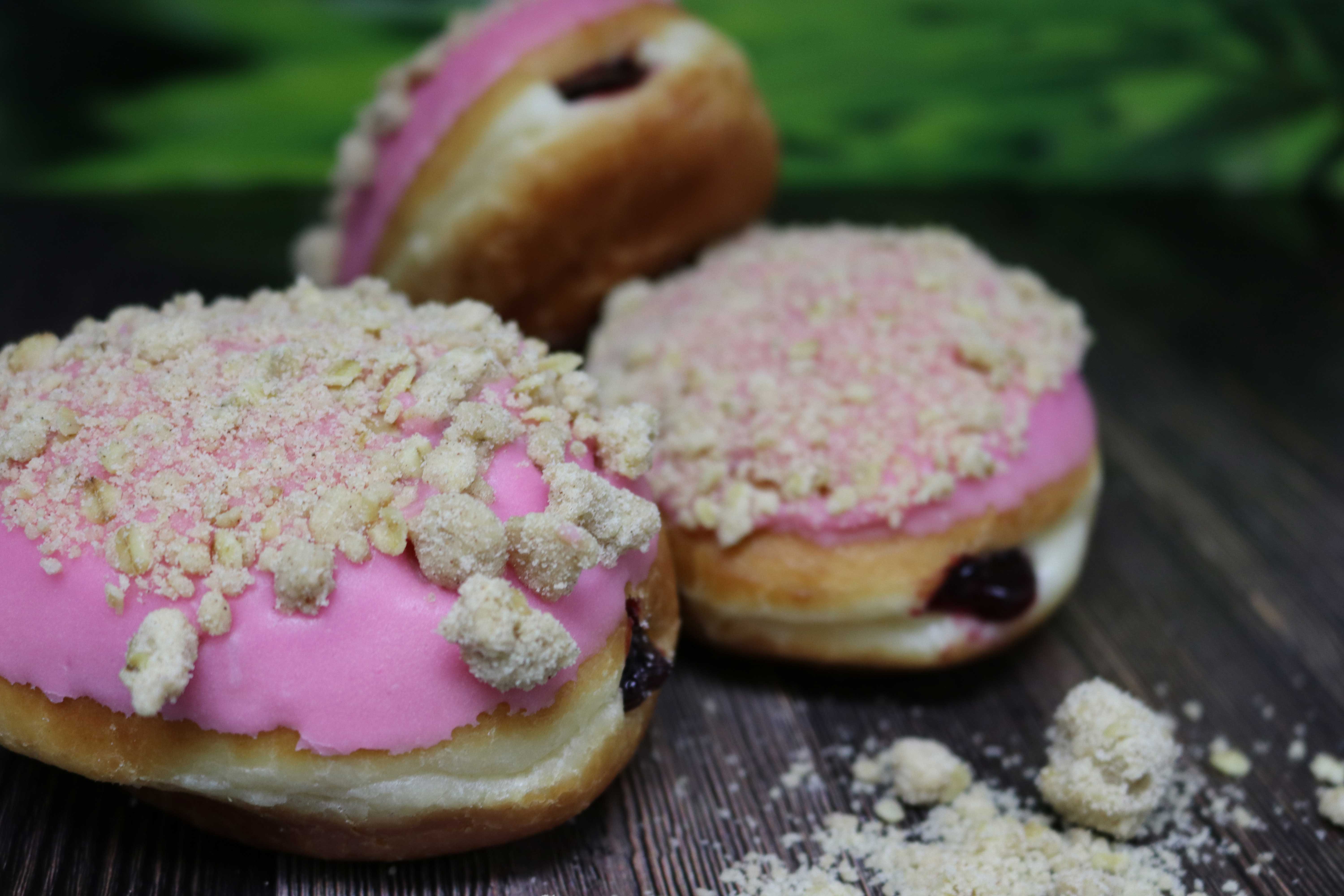 Blackberry & Apple Crumble Donut Coupland's Bakeries