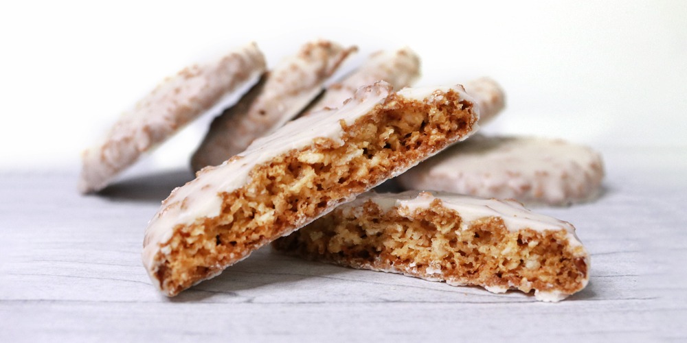 Apricot and yoghurt biscuits