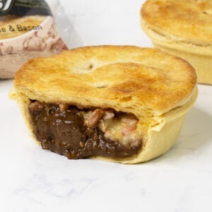 steak bacon & cheese pie