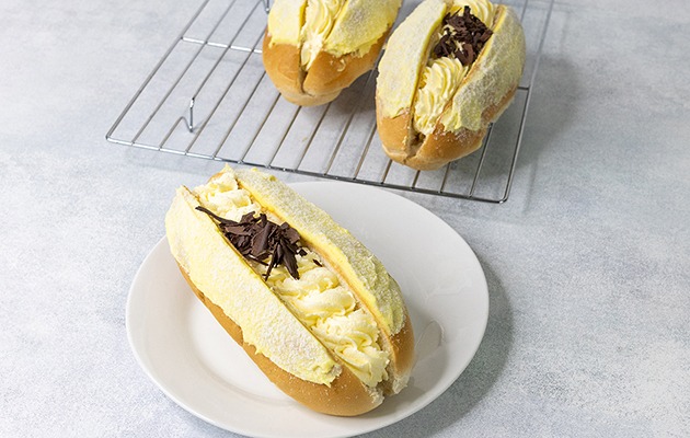 NEW Creamed Banana Bun